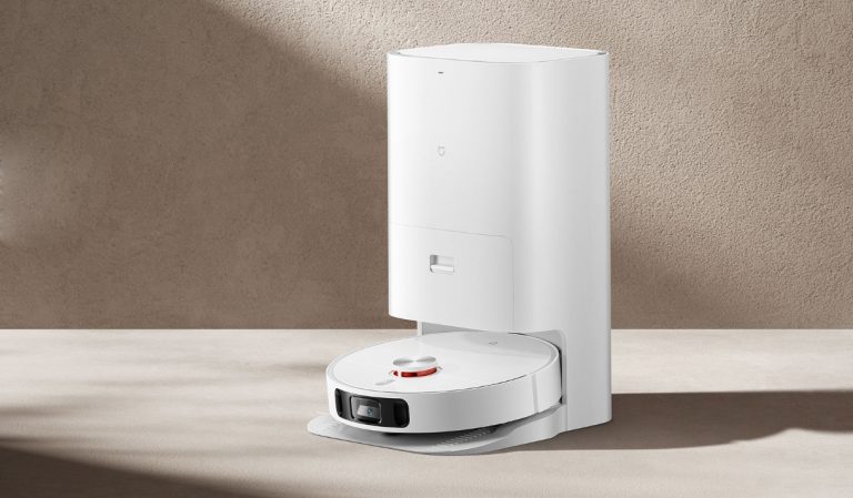 Xiaomi ra robot tự giặt giẻ lau nhà có camera